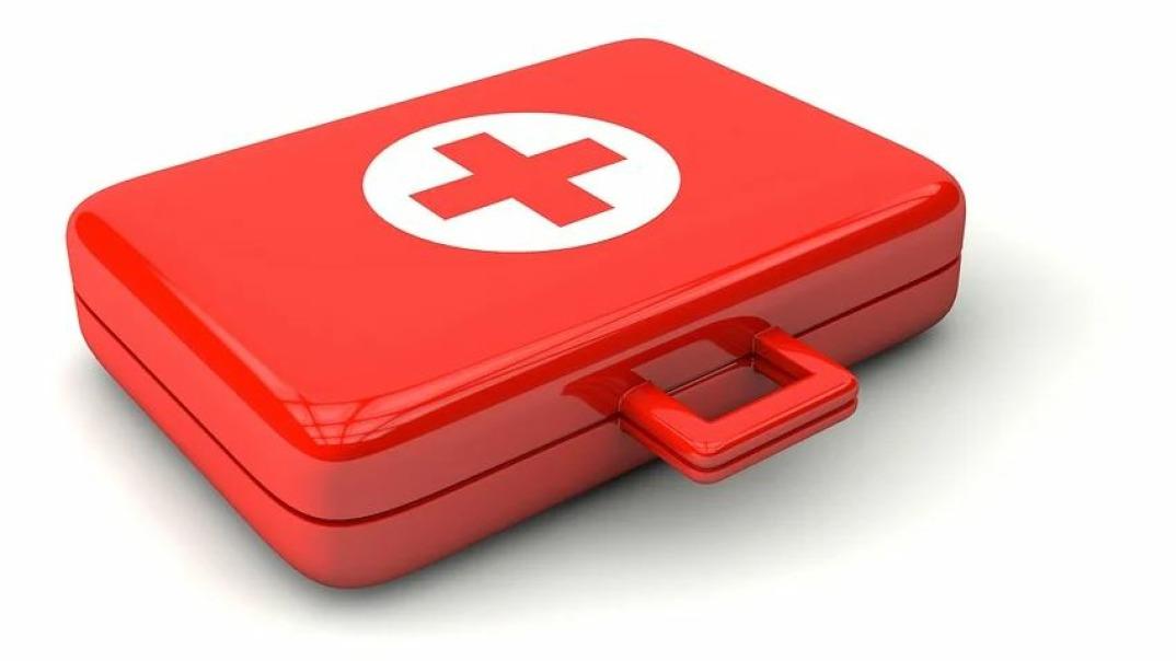 Überprüfung der Erste-Hilfe-Kästen von Firmen